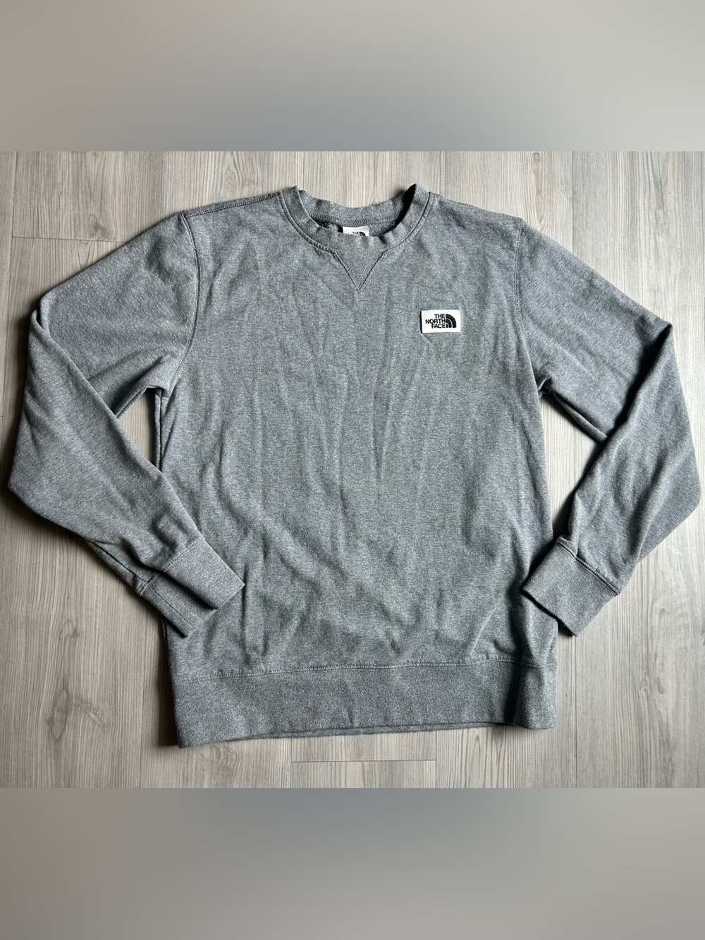 The North Face Men's Crewneck Sweatshirt - Heather Gray
